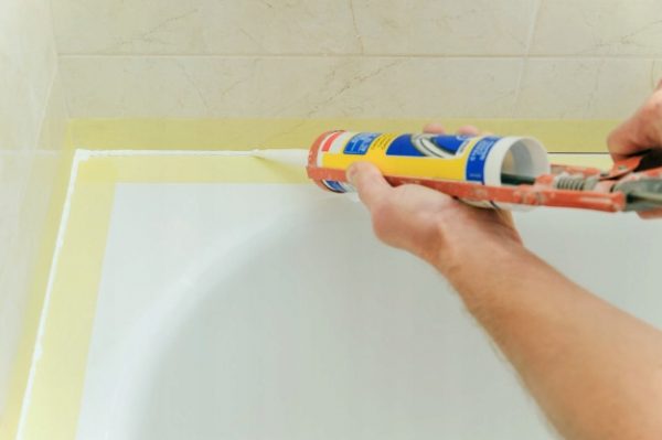 Silikon sanitarny Soudal bezbarwny 280ml - obrazek 2